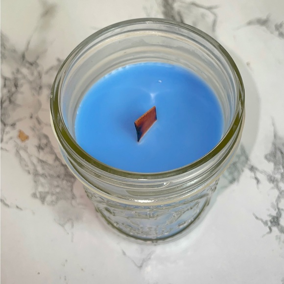 New! ☆ Handmade 6oz. Crackling Wick Candle • Big Island Breeze - Picture 3 of 3